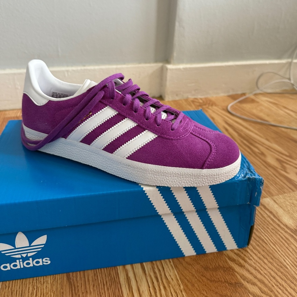 NIB Adidas Gazelle